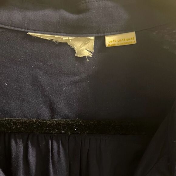 ✨Anthro Maeve Ruffled-Cuff Button Down Top✨ - Picture 10 of 11